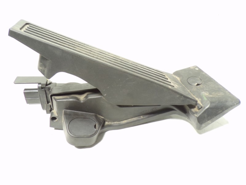 Recambio de potenciometro pedal para kia sportage 1.6 cat referencia OEM IAM 32700C5110  