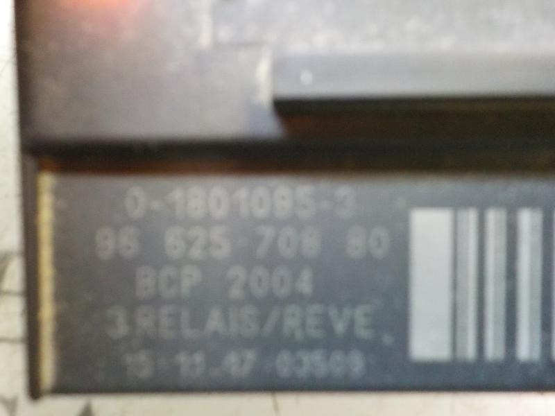 Recambio de caja precalentamiento para peugeot 308 business line referencia OEM IAM 6500EJ 9662570880 