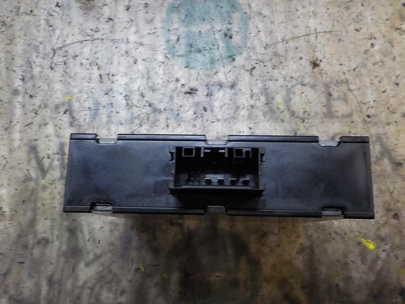 Recambio de modulo electronico para bmw serie 3 berlina (e90) 320d referencia OEM IAM 61429253208 8ES00947920 8ES00947920