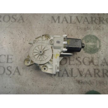 MOTOR ELEVALUNAS DELANTERO DERECHO 