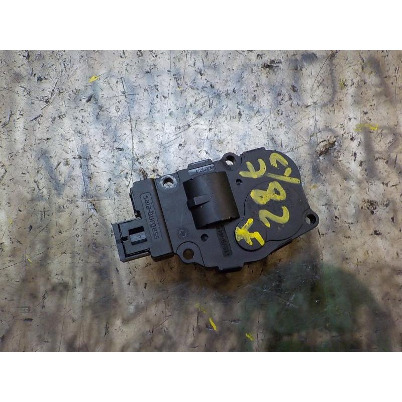 Recambio de motor apertura trampillas climatizador para bmw serie 3 berlina (e90) 320d referencia OEM IAM 64119321034  