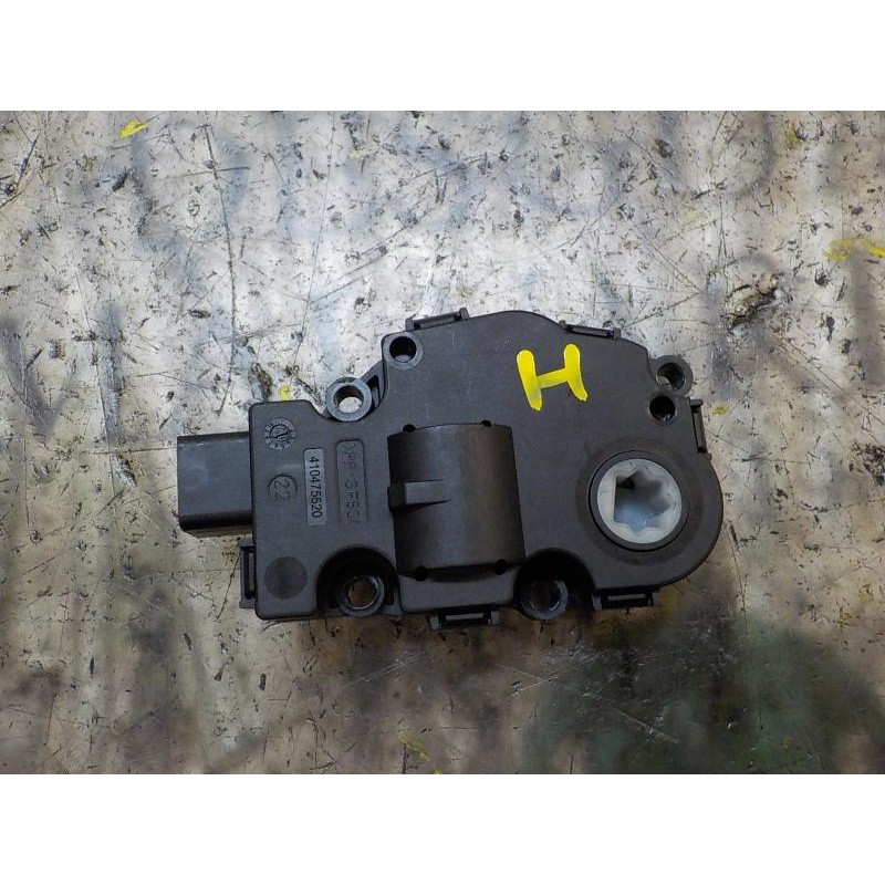 Recambio de motor apertura trampillas climatizador para bmw serie 3 berlina (e90) 320d referencia OEM IAM 64119321034  