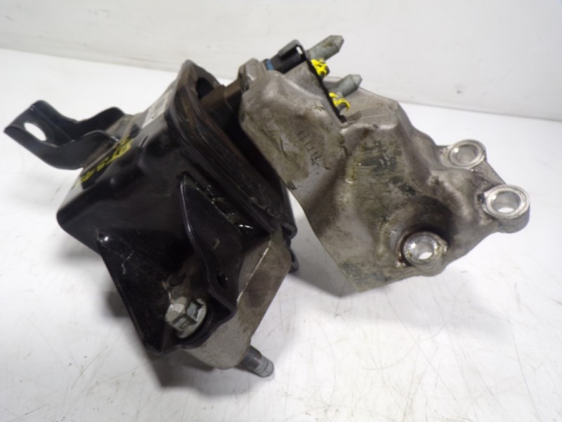 Recambio de soporte cambio para kia sportage 1.6 cat referencia OEM IAM 21830F1000 21830F1000 