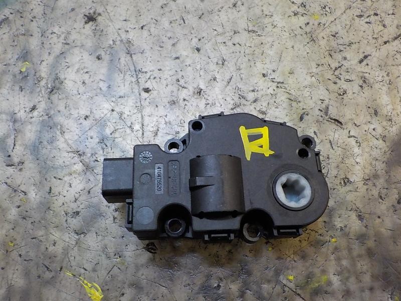 Recambio de motor apertura trampillas climatizador para bmw serie 3 berlina (e90) 320d referencia OEM IAM 64119321034  