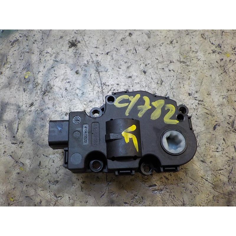 Recambio de motor apertura trampillas climatizador para bmw serie 3 berlina (e90) 320d referencia OEM IAM 64119321034  