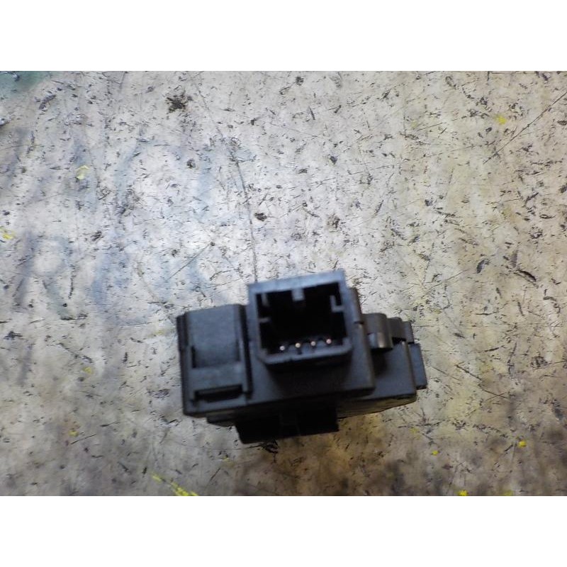 Recambio de motor apertura trampillas climatizador para bmw serie 3 berlina (e90) 320d referencia OEM IAM 64119321034  