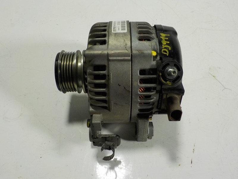Recambio de alternador para hyundai tucson 1.7 crdi cat referencia OEM IAM 373002A700 373002A700 