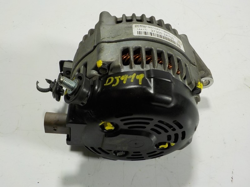 Recambio de alternador para hyundai tucson 1.7 crdi cat referencia OEM IAM 373002A700 373002A700 