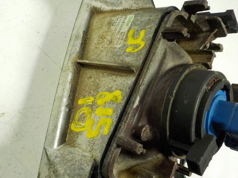 Recambio de faro antiniebla izquierdo para citroën saxo 1.1 referencia OEM IAM   