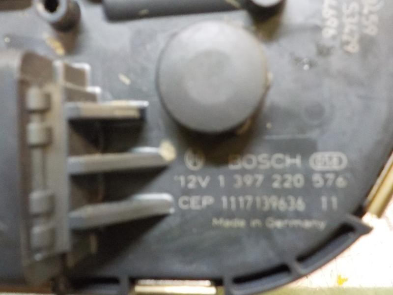 Recambio de motor limpia delantero para peugeot 3008 1.6 hdi fap referencia OEM IAM   