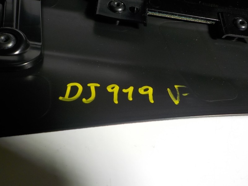 Recambio de apoyabrazos central para hyundai tucson 1.7 crdi cat referencia OEM IAM 84660D7000TRZ M84611D7000TRZ 