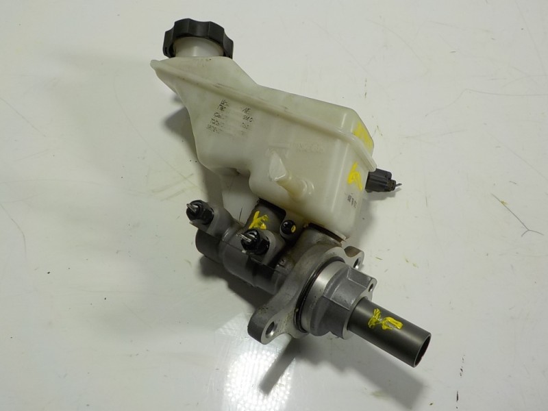 Recambio de bomba freno para hyundai tucson 1.7 crdi cat referencia OEM IAM 58510D7100  