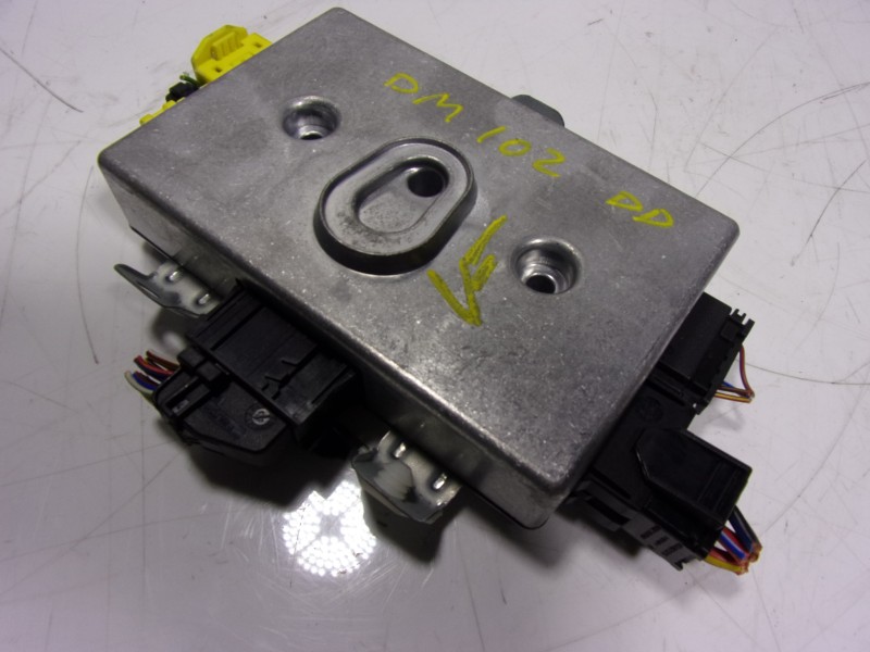 Recambio de centralita airbag para bmw serie 5 berlina (e60) 3.0 24v cat referencia OEM IAM 61356948691 6135694869101 