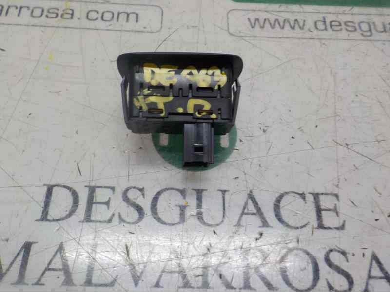 Recambio de mando elevalunas trasero derecho para citroën c4 grand picasso millenium referencia OEM IAM 6554YJ 9639378ZD 