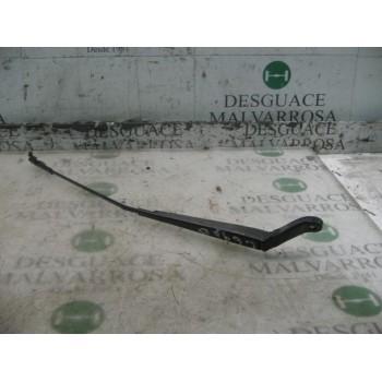 BRAZO LIMPIA DELANTERO DERECHO 