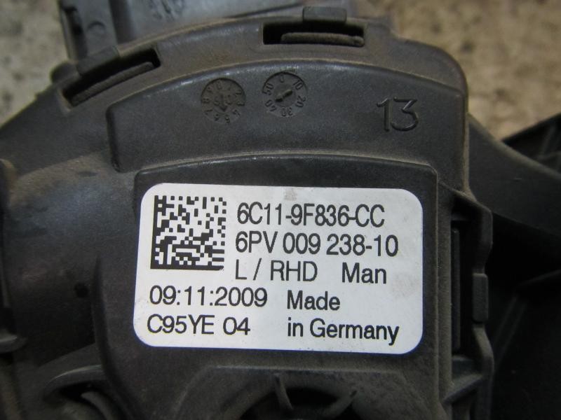 Recambio de potenciometro pedal para ford transit caja cerrada ´06 2.3 16v cat referencia OEM IAM   