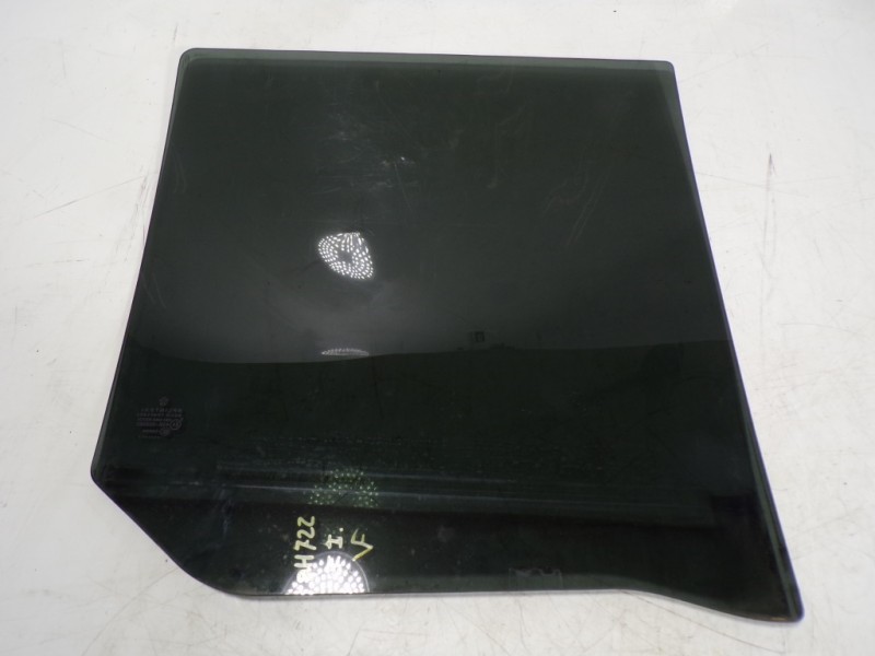 Recambio de cristal puerta trasero izquierdo para jeep commander 3.0 v6 crd limited referencia OEM IAM 55369251AA  