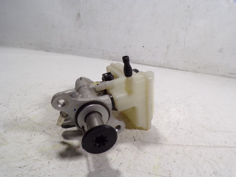 Recambio de bomba freno para volkswagen golf vii sportsvan 1.6 tdi referencia OEM IAM 5Q1614019RREP  