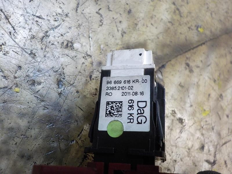 Recambio de warning para citroën c3 1.6 16v hdi referencia OEM IAM 6490CY  