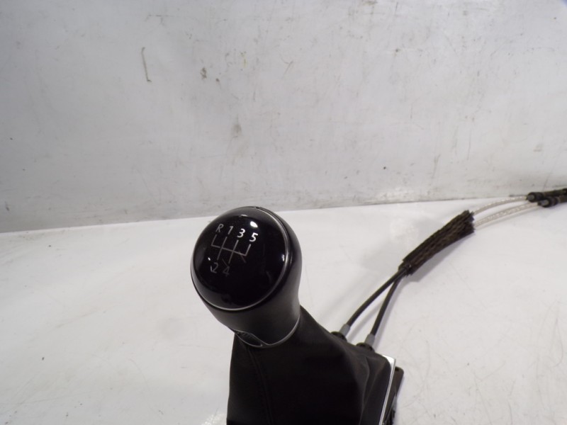 Recambio de palanca cambio para volkswagen golf vii sportsvan 1.6 tdi referencia OEM IAM 510711049K 510711049P 