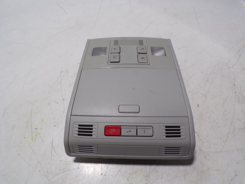 Recambio de piloto interior para volkswagen golf vii sportsvan 1.6 tdi referencia OEM IAM 5TA947105ADYS  