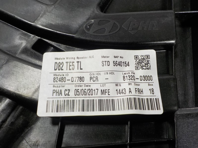 Recambio de elevalunas delantero derecho para hyundai tucson 1.7 crdi cat referencia OEM IAM 82481D7010 82480D7780 81320D3000