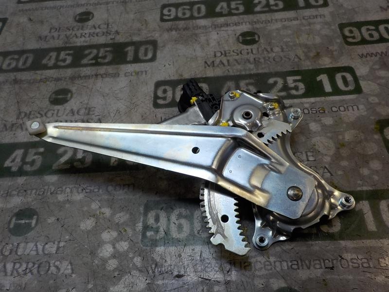 Recambio de elevalunas trasero izquierdo para toyota rav 4 2.0 d-4d cat referencia OEM IAM 6980442050  