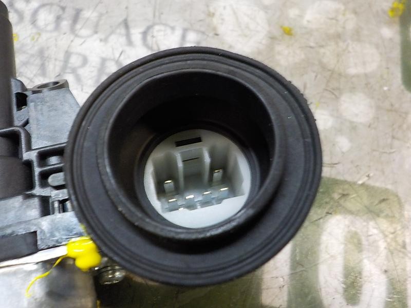 Recambio de elevalunas trasero izquierdo para toyota rav 4 2.0 d-4d cat referencia OEM IAM 6980442050  