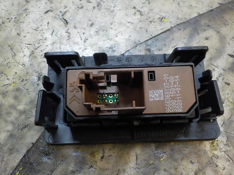 Recambio de modulo electronico para citroën c3 1.6 16v hdi referencia OEM IAM 96663681XT  