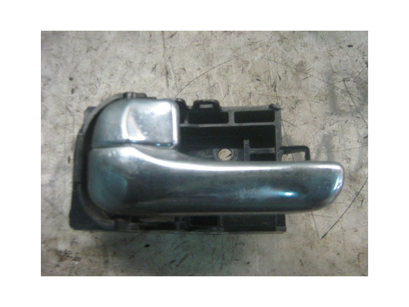 Recambio de maneta interior delantera izquierda para nissan primera berlina (p11) comfort referencia OEM IAM   