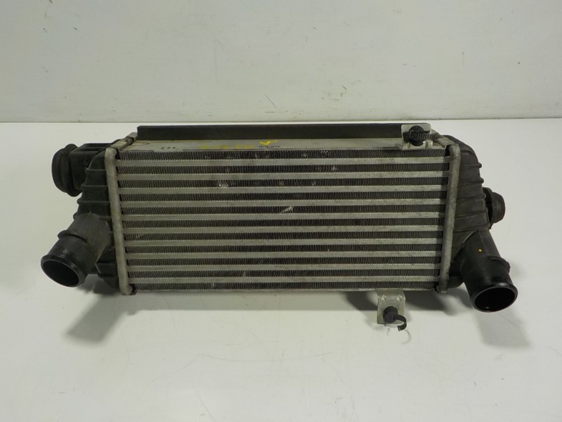 Recambio de intercooler para hyundai tucson 1.7 crdi cat referencia OEM IAM 282712A440 282702A430 