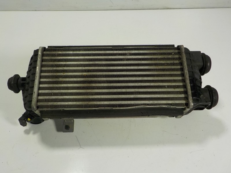 Recambio de intercooler para hyundai tucson 1.7 crdi cat referencia OEM IAM 282712A440 282702A430 