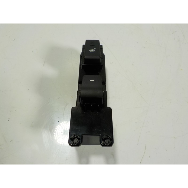 Recambio de mando elevalunas trasero izquierdo para hyundai tucson 1.7 crdi cat referencia OEM IAM 93580D30214X 93580D3021 