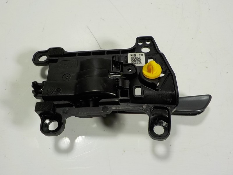 Recambio de maneta interior delantera derecha para hyundai tucson 1.7 crdi cat referencia OEM IAM 82620D7000PST  