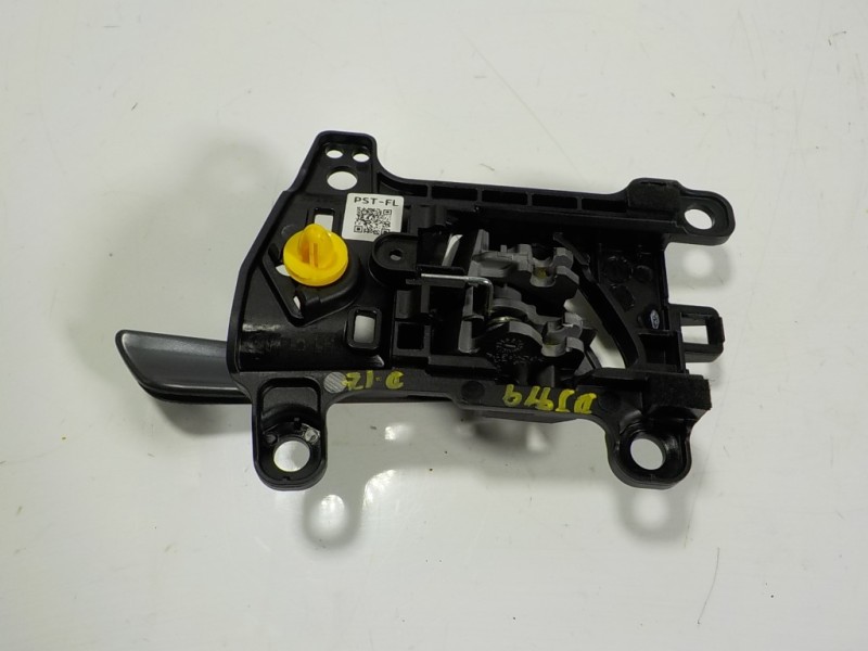 Recambio de maneta interior delantera izquierda para hyundai tucson 1.7 crdi cat referencia OEM IAM 82610D7000PST  