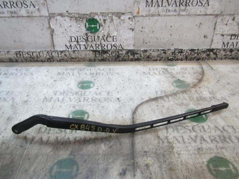 Recambio de brazo limpia delantero derecho para citroën c4 berlina 1.4 16v referencia OEM IAM   