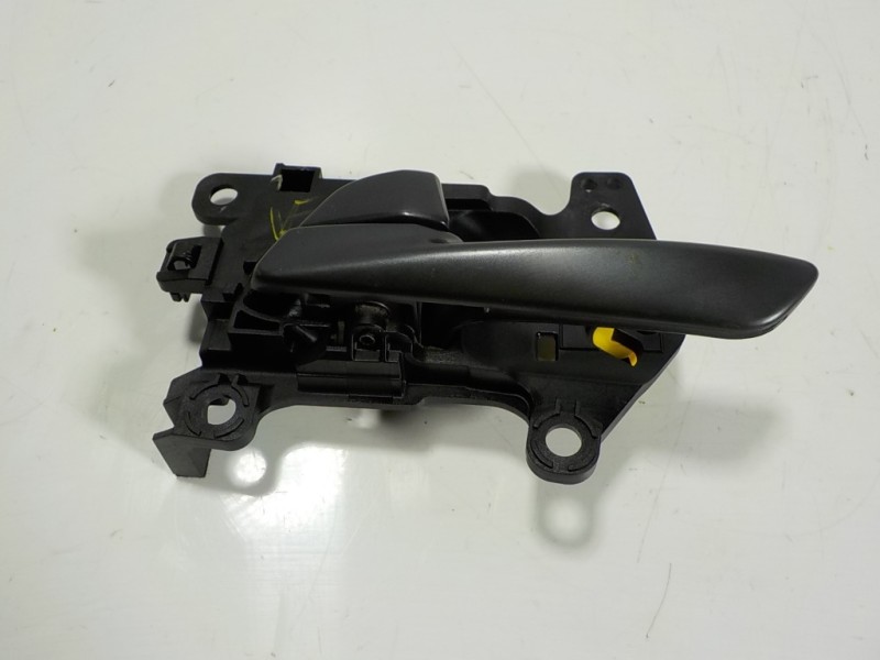 Recambio de maneta interior trasera izquierda para hyundai tucson 1.7 crdi cat referencia OEM IAM 83610D7000PST  