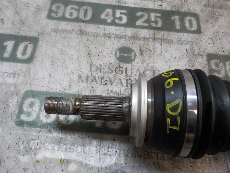 Recambio de transmision izquierda para toyota rav 4 2.0 d-4d cat referencia OEM IAM 4342042241  
