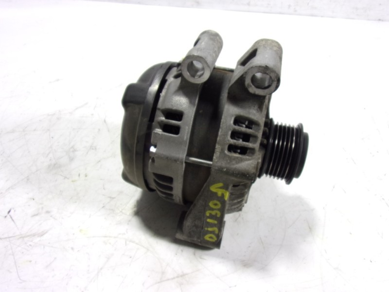 Recambio de alternador para land rover discovery 4 tdv6 se referencia OEM IAM LR013847 AH2210300AD 