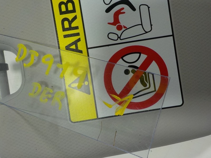 Recambio de parasol derecho para hyundai tucson 1.7 crdi cat referencia OEM IAM 85202D3010TTX  