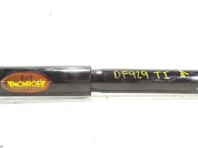 Recambio de amortiguador trasero izquierdo para nissan qashqai (j10) acenta referencia OEM IAM E6210BR00B  