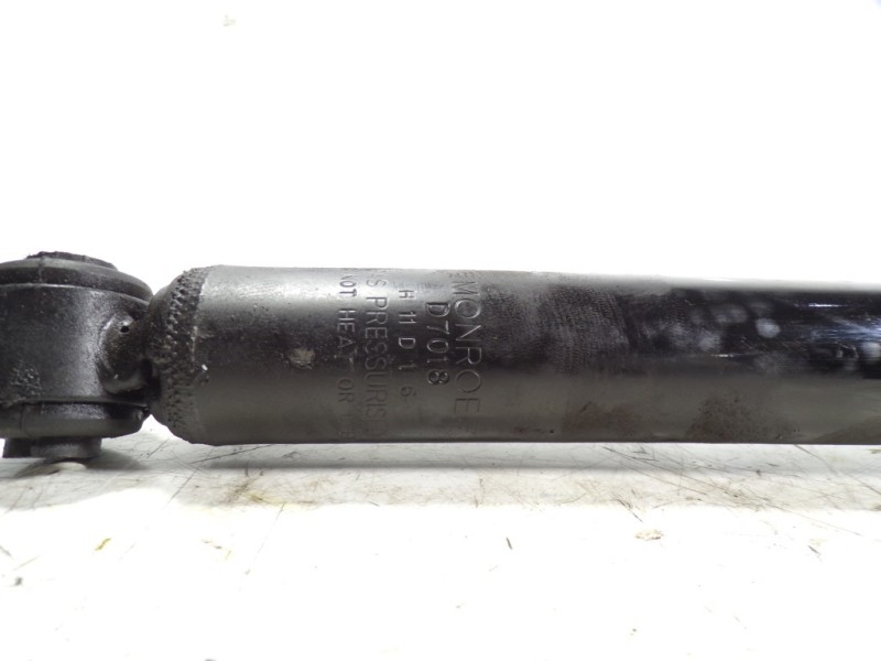 Recambio de amortiguador trasero izquierdo para nissan qashqai (j10) acenta referencia OEM IAM E6210BR00B  