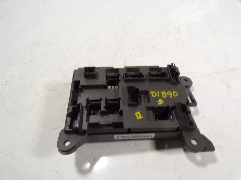 Recambio de caja reles / fusibles para bmw x5 (e70) 3.0 turbodiesel cat referencia OEM IAM 61146931687  518954020A