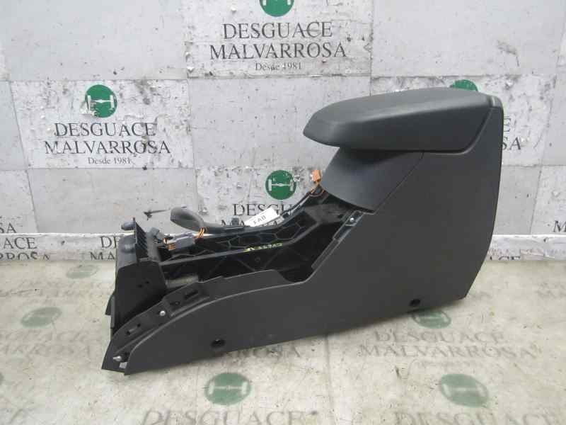 Recambio de apoyabrazos central para ford c-max (cb3) 1.6 tdci cat referencia OEM IAM 1530606  