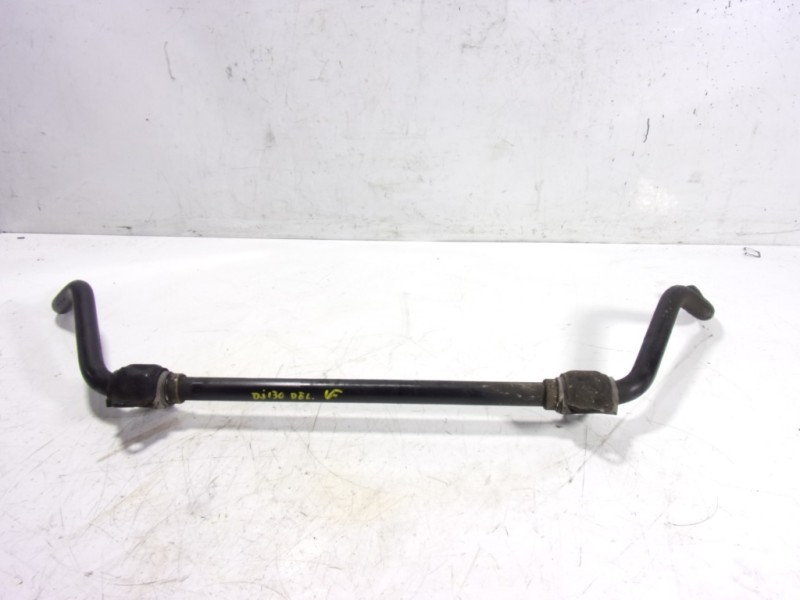 Recambio de barra estabilizadora delantera para land rover discovery 4 tdv6 se referencia OEM IAM LR015528  