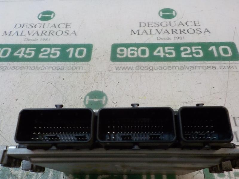 Recambio de centralita motor uce para renault megane iii berlina 5 p expression referencia OEM IAM   