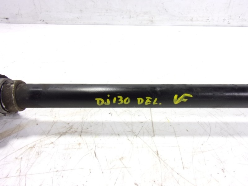 Recambio de barra estabilizadora delantera para land rover discovery 4 tdv6 se referencia OEM IAM LR015528  