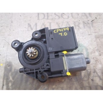 MOTOR ELEVALUNAS TRASERO DERECHO 827303178R 827303178R 
