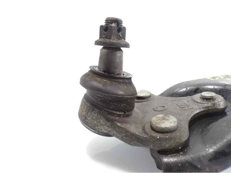 Recambio de brazo suspension inferior delantero izquierdo para toyota auris 1.8 16v cat (híbrido) referencia OEM IAM   