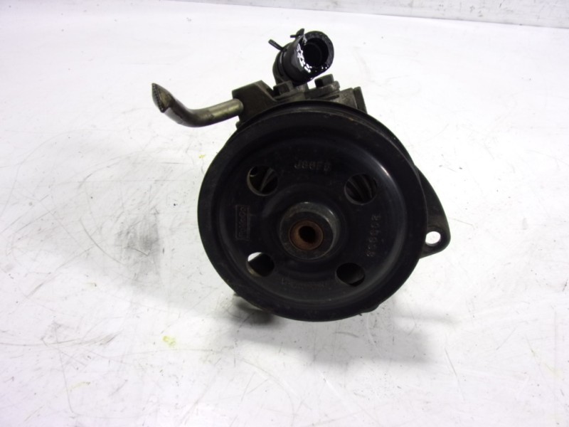 Recambio de bomba direccion para land rover discovery 4 tdv6 se referencia OEM IAM LR014090 AH223A696AB 